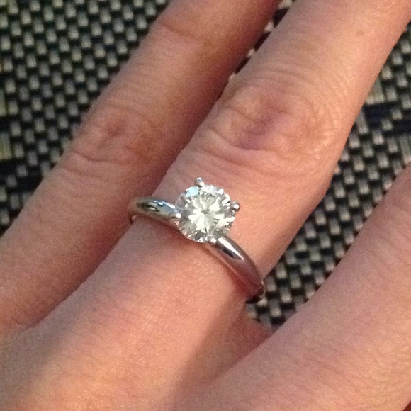 Diamond engagement ring - Picture 5 of 7